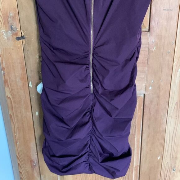 Diane Von Furstenberg Tulipan sleeveless plum ruched midi dress NWT - Picture 8 of 11
